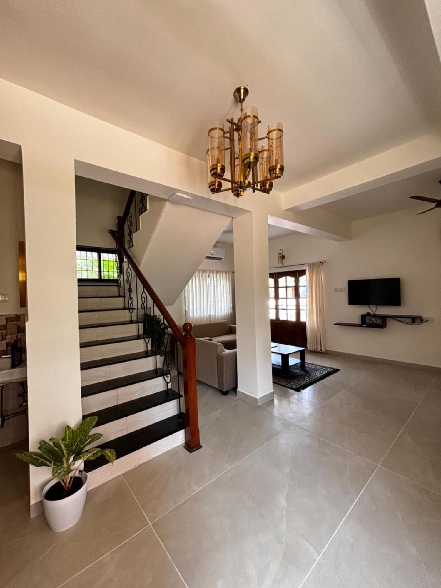 Papa John Villa A Calangute Exteriör bild