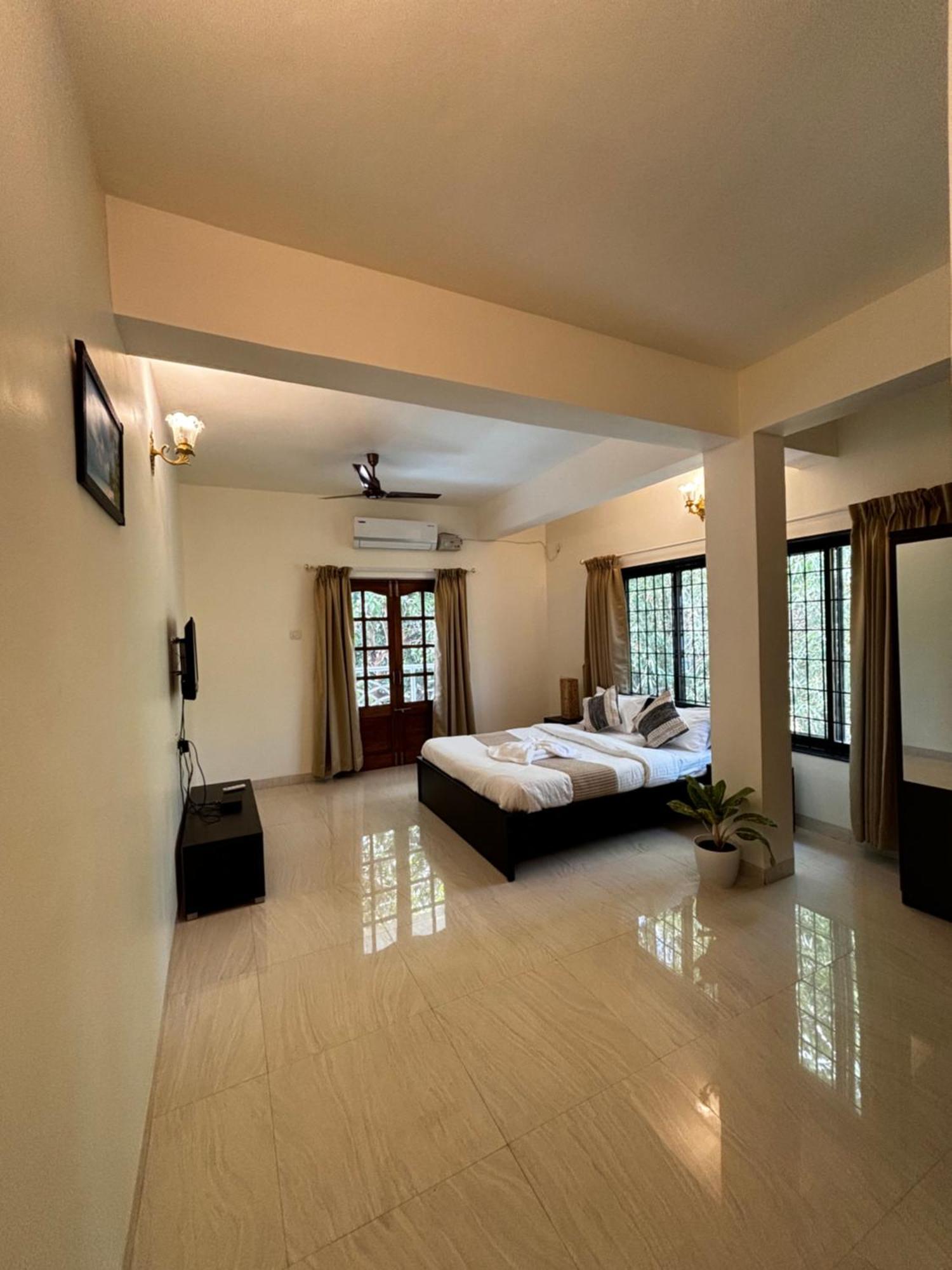 Papa John Villa A Calangute Exteriör bild