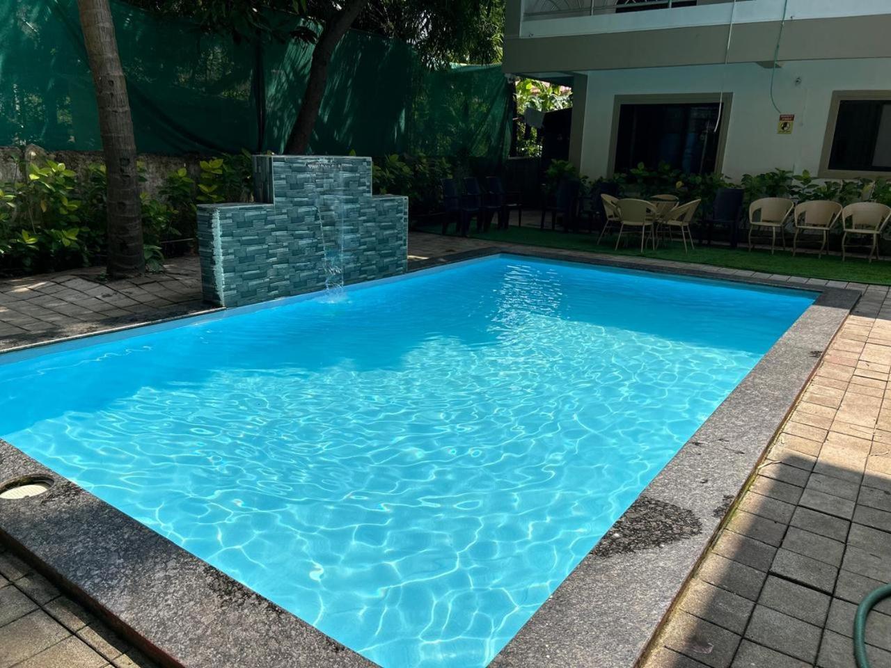 Papa John Villa A Calangute Exteriör bild